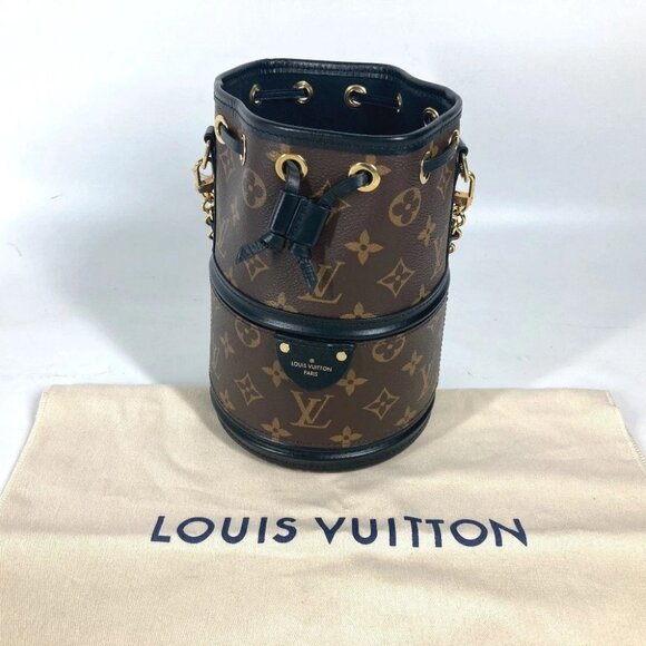 LOUIS VUITTON M83480 Monogram Kanoe Hand Bag Drawstring Pouch Chain Shoulder Bag - Picture 14 of 15